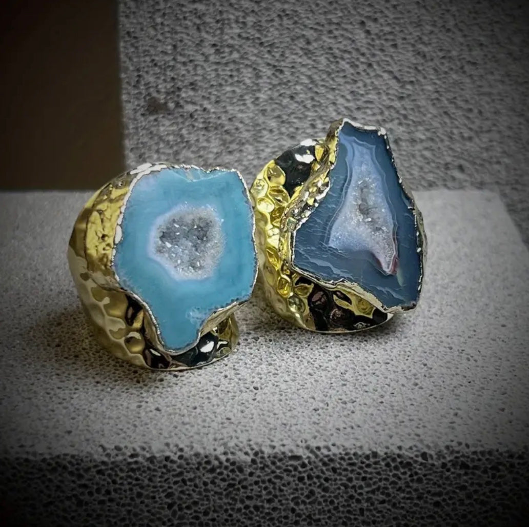 Gilded Aura Quartz Ring